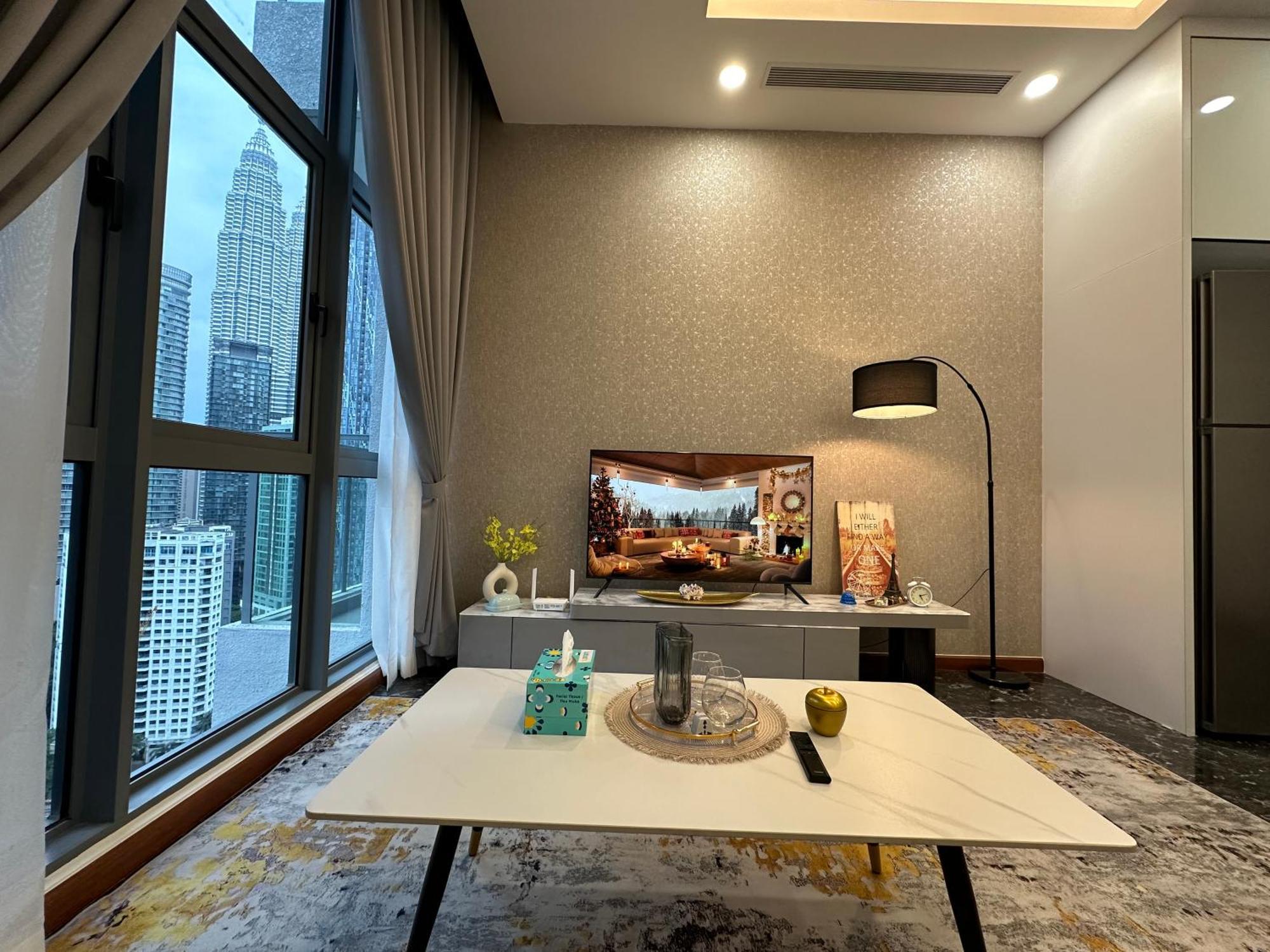 Royce Residences By Romeo Bnb Куала Лумпур Екстериор снимка