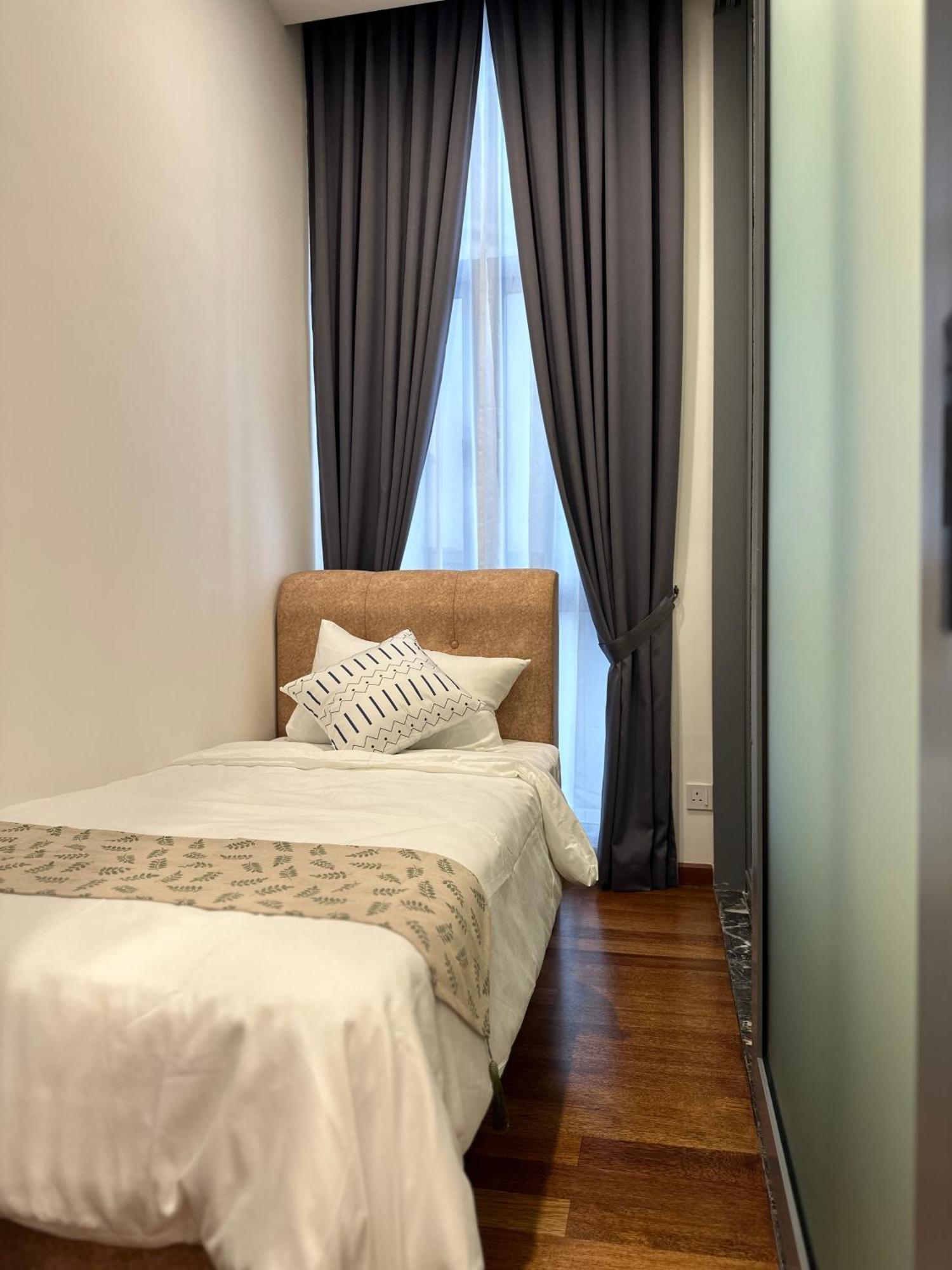 Royce Residences By Romeo Bnb Куала Лумпур Екстериор снимка