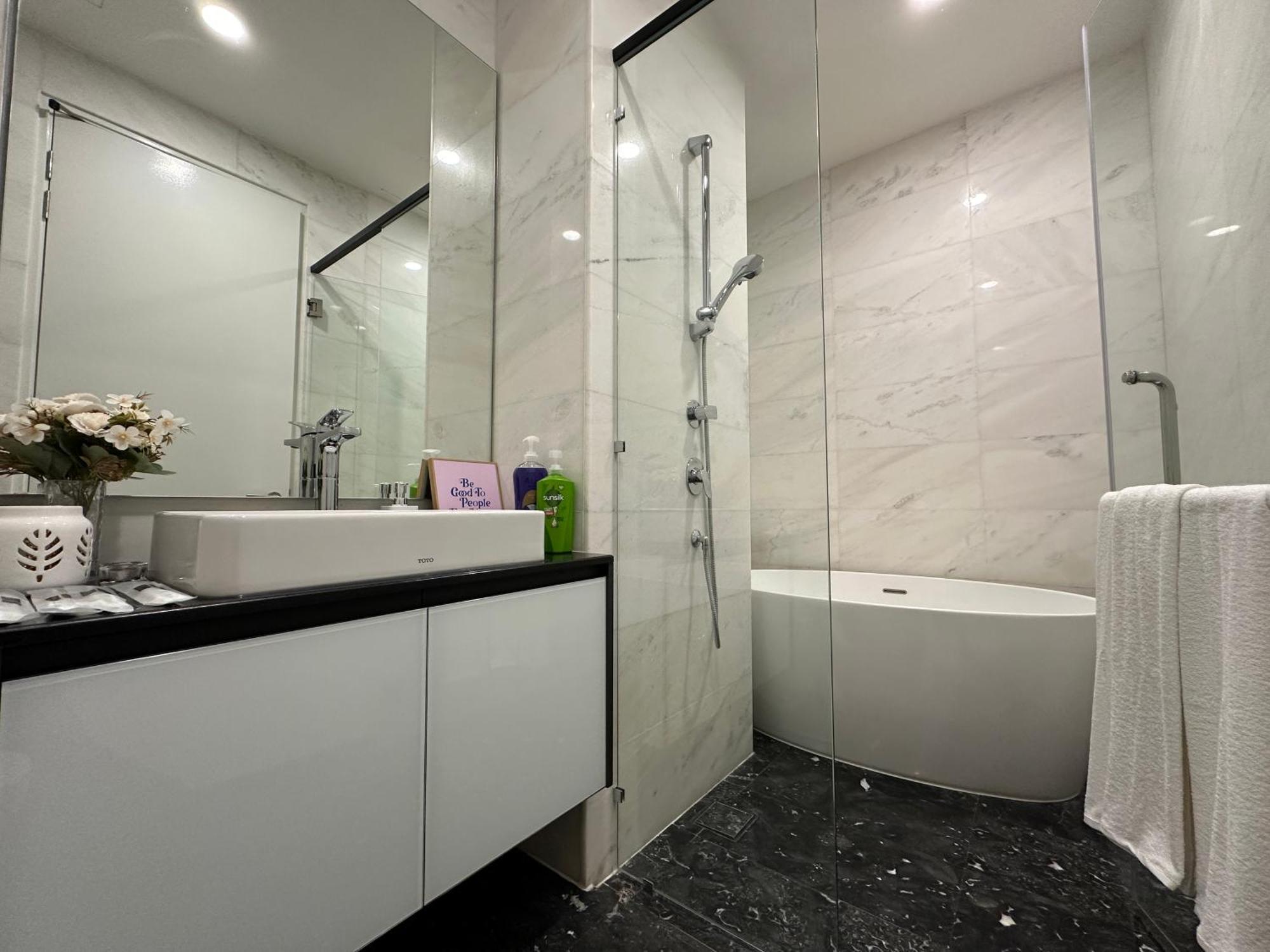 Royce Residences By Romeo Bnb Куала Лумпур Екстериор снимка