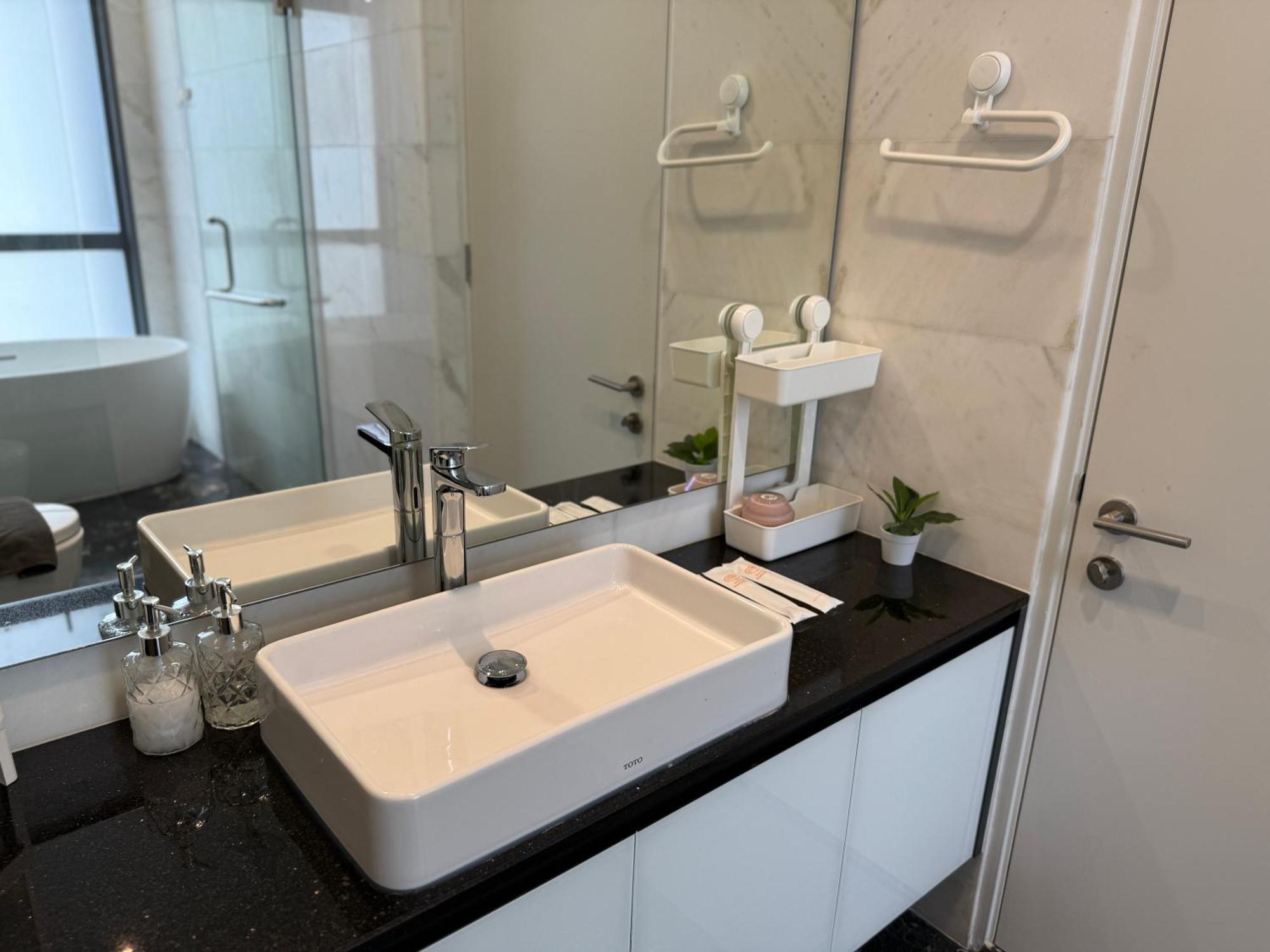 Royce Residences By Romeo Bnb Куала Лумпур Екстериор снимка